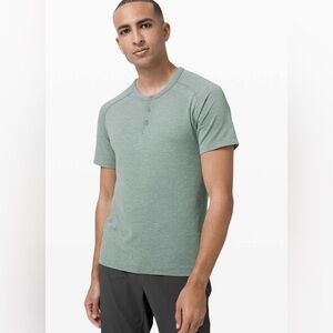 Lululemon Metal Vent Tech Short Sleeve Henley 2.0 Green Grey Pale Shirt Button